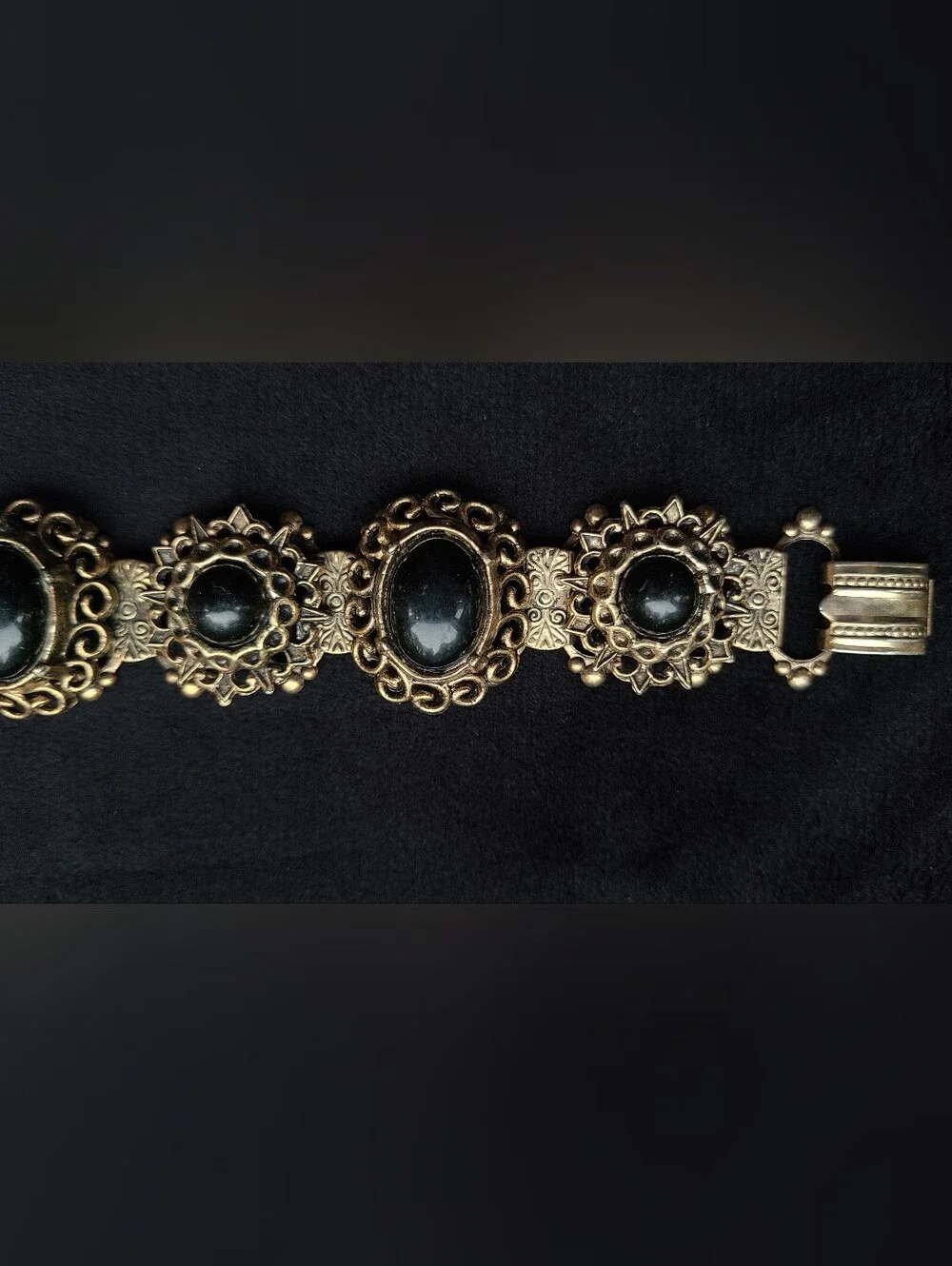 N/A vintage bracelet